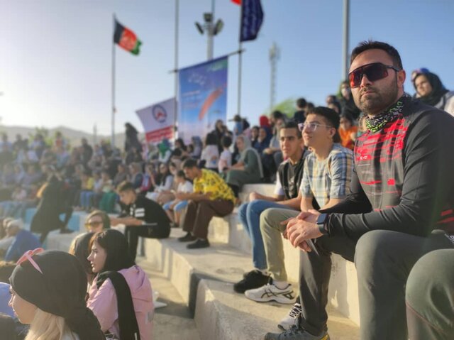 اولین دوره از مسابقات بین‌المللی پاراگلایدر در استان کردستان استارت خورد+ عکس