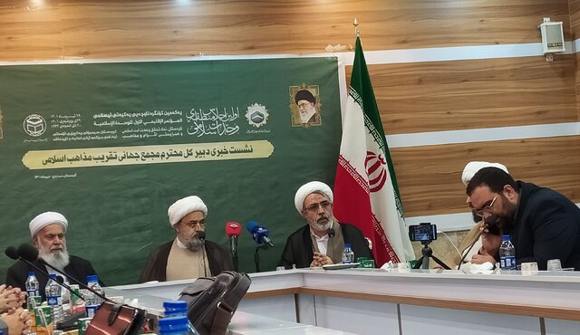 کردستان الگویی موفق برای امت واحدە است/ برگزاری اولین کنفرانس وحدت اسلامی در کردستان