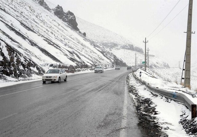 تردد در جاده‌های کردستان برقرار است/ممنوعیت تردد تریلر و کشندەها در محورهای مواصلاتی