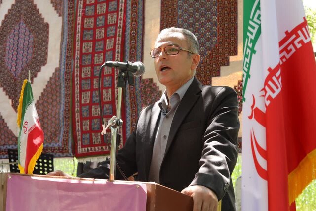 اینجا عصاره جان تولید میشود و بوی بهشت توزیع!