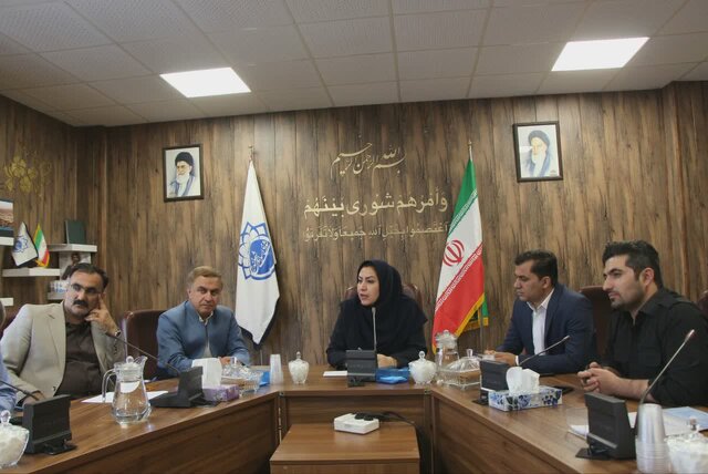 عدالت محوری و توسعە متوازن شهر سنندج از اولویتهای شورا و مدیریت شهری است عدالت محوری و توسعە متوازن شهر سنندج از اولویتهای شورا و مدیریت شهری است