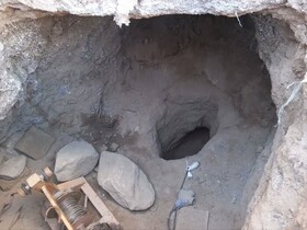 ‌حفر تونل ١٠ متری منتهی به یک قبر برای دستیابی به گنج در سنندج