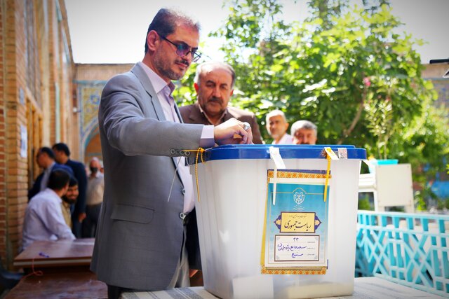 شوق حضور کردستانیها در پای صندوقهای رای