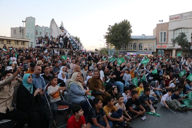 غوغای حضور در جشن "مهمانی امت احمد"