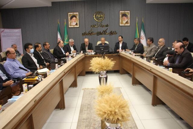 از هلدینگ و شرکتهای بزرگ برای سرمایهگذاری در کردستان حمایت میکنیم از هلدینگ و شرکتهای بزرگ برای سرمایهگذاری در کردستان حمایت میکنیم