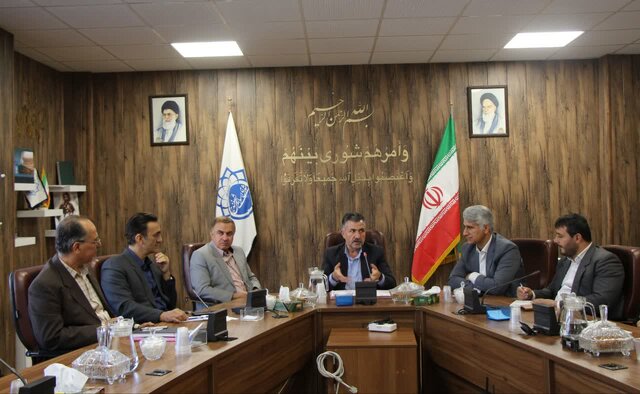 حل معضلات سنندج نیازمند همکاری و همصدایی همە دستگاەهای اجرایی است حل معضلات سنندج نیازمند همکاری و همصدایی همە دستگاەهای اجرایی است