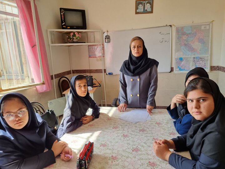استخدام ۴۷ نیروی آموزشی در آموزش و پرورش استثنایی کردستان استخدام ۴۷ نیروی آموزشی در آموزش و پرورش استثنایی کردستان