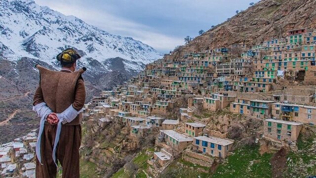 دفاتر مسافرتی برای جذب گردشگر به کردستان تلاش کنند