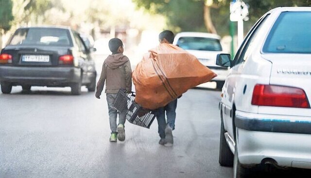 ساماندهی ۴۲۰۰ کودک کار در سال گذشته/ ردمرز  ۲۰۰۰ کودک کار اتباع به همراه خانواده‌هایشان
