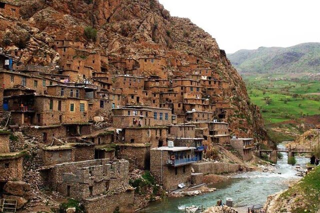 ثبت اقامت بیش از ٢٠٣ هزار نفر در کردستان/ رکورد حضور مسافران در بانه، مریوان و سروآباد