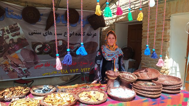 نمایشگاه صنایع دستی خسروآباد، سفری به دنیای هنر و اصالت