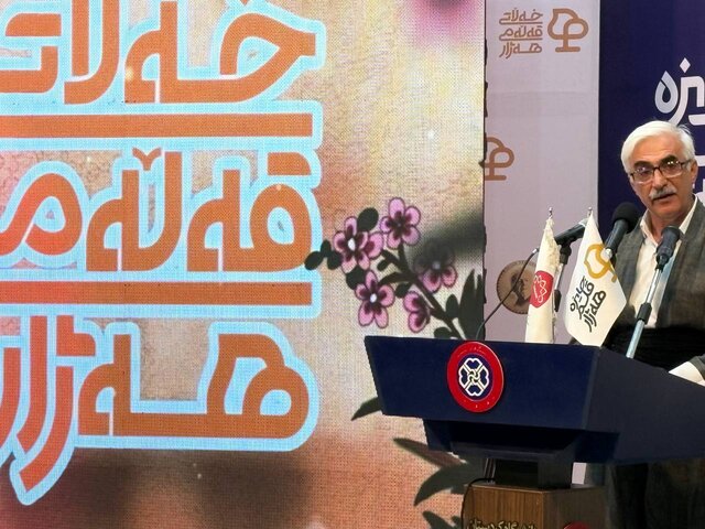 خواندن و نوشتن به زبان مادری؛ حق مسلمی است کە  باید محقق شود