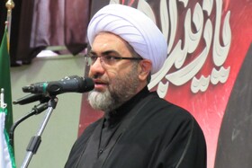 زینب(س) پیام‌آور عاشورا و الگوی ایستادگی زنان مسلمان است