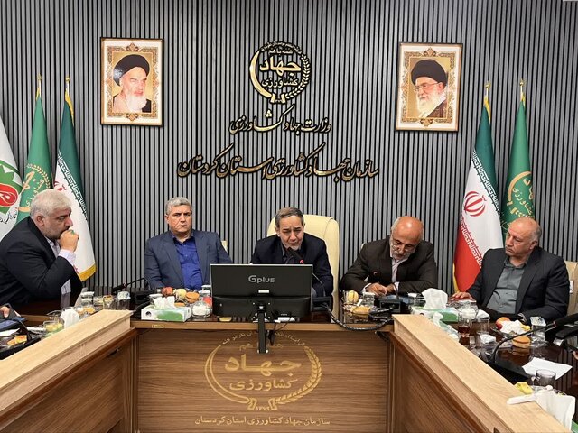 تشکل‌های کشاورزی باید مانع خام‌فروشی شوند