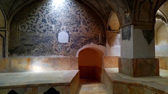 قروه؛ سرزمین اژدهای سنگی و چشمههای شفا