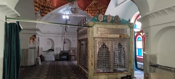 کردستان؛ استان گنبدها، آرامگاه‌ها و قرآن‌های کهن