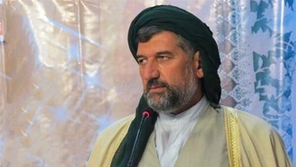 قرآن راهنمایی روشن و حقیقی در زندگی انسان است قرآن راهنمایی روشن و حقیقی در زندگی انسان است