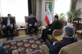 استاندار کردستان: ایجاد معبر رسمی و امکان واردات قانونی کالا می‌تواند زمینه حذف کولبری باشد