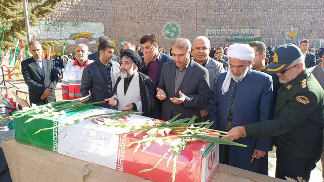 حضور شهدای گمنام در مدارس فرصتی برای پیوند نسل نوجوان با فرهنگ ایثار ‌