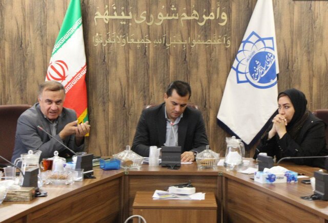 عضو شورای شهر سنندج: رضایت شغلی کارکنان، پایه خدمت‌رسانی بهتر به شهروندان است