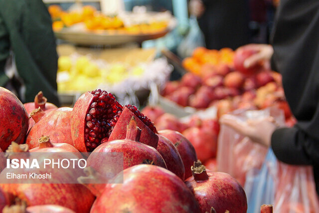 شب یلدا؛ شلوغی بازار و گرانی گرانفروشان