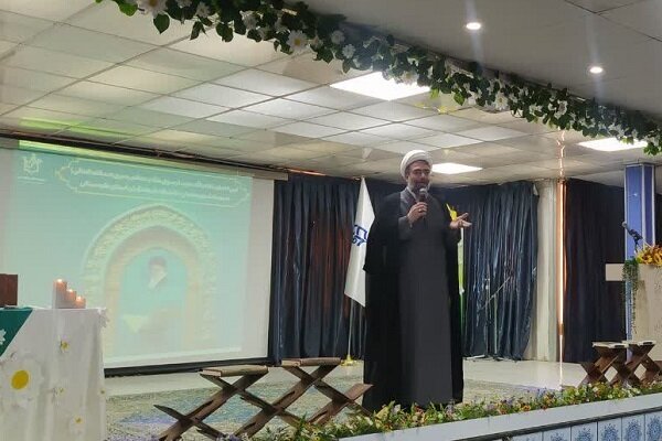 رئیس دانشگاە فرهنگیان سنندج: هیچ دانشجو معلمی بدون سواد قرآنی وارد کلاس درس نمی‌شود