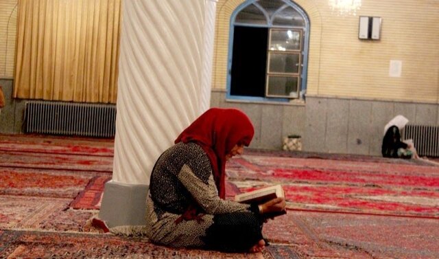 سە روز بە دور از هیاهو