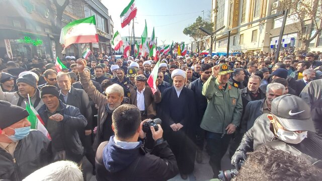مردم کردستان در راهپیمایی امروز اقدامات تروریستی اخیر را محکوم کردند