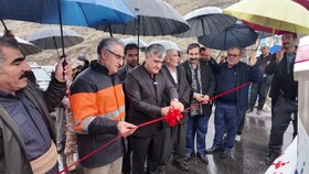 بهره‌برداری همزمان از پروژه‌های عمرانی، ورزشی و ارتباطی در سنندج