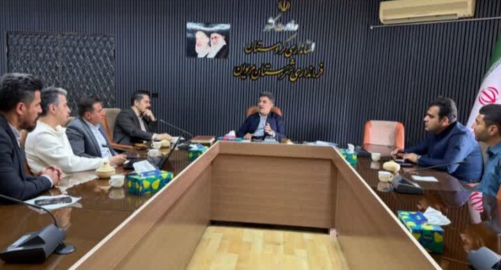 فرماندار مریوان: حل ترافیک زریبار و ساماندهی ورودی شهرها از اولویت‌های طرح جامع شهری است