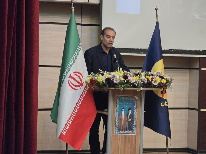 سیمبانان، خط مقدم پایداری شبکه برق/ تجلیل از تلاشگران صنعت برق در بیجار