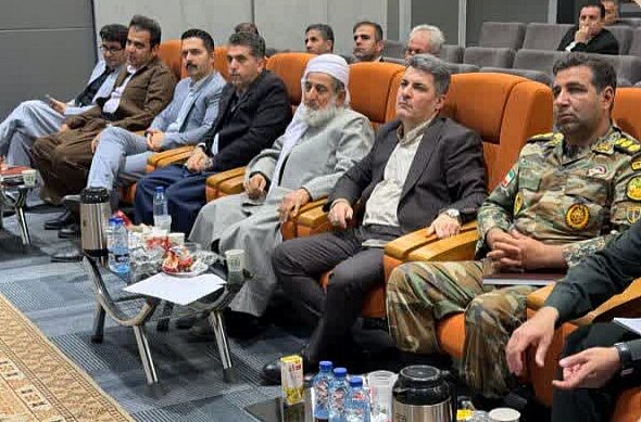 فرماندار: پروژه‌های عمرانی متوقف نشده‌اند