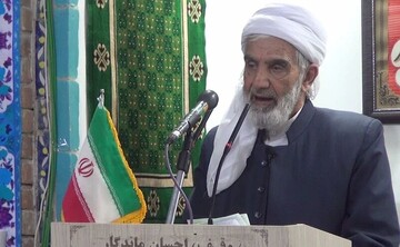 امام جمعە سنندج: سابقه جنایات آمریکا و اسرائیل در تاریخ ثبت شده است