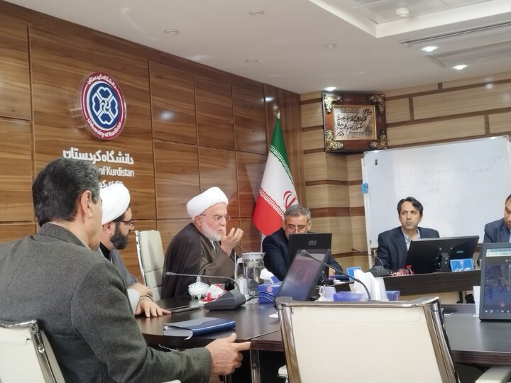 نگاه امنیتی به کردستان باید جای خود را به رویکرد فرهنگی و علمی بدهد