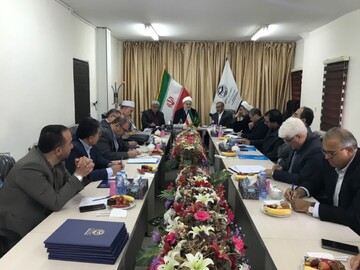 تأکید بر نقش دانشگاه مذاهب در ارتباط با نسل جدید