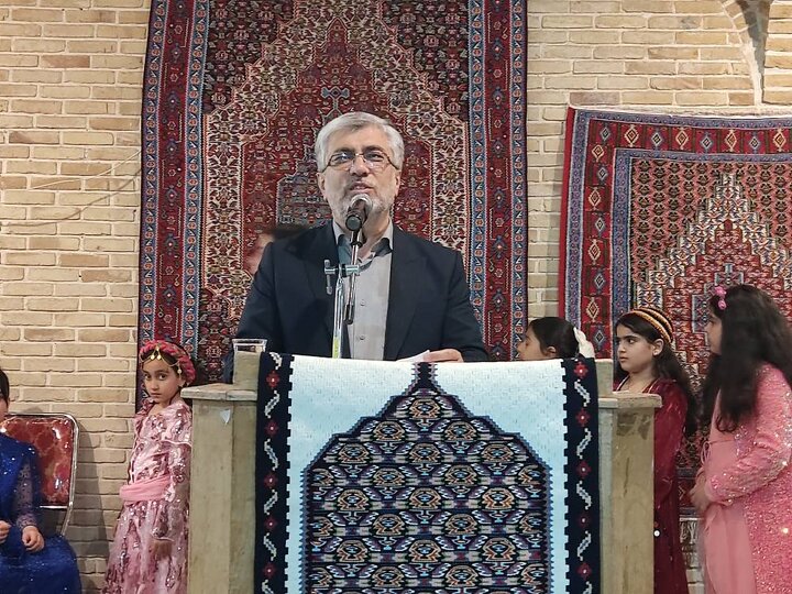 ایجاد مکان دائمی عرضه محصولات از مهم‌ترین مطالبات فعالان صنایع‌دستی کردستانی است