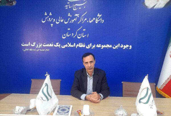 اساتید دانشگاه در خط مقدم جهاد تبیین قرار دارند