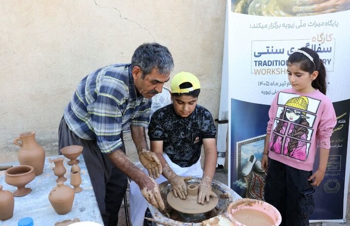 تمدیرکل میراث‌فرهنگی کردستان: ترویج صنایع‌دستی به رونق اقتصادی جوامع محلی کمک می‌کند