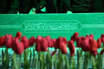 حضور مردم؛ پاسداشت راه رهبر شهید