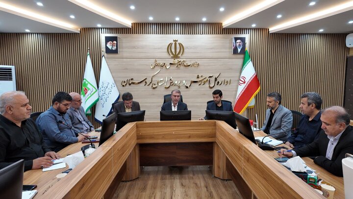 مدیرکل آموزش و پرورش کردستان:تمام توان ما باید برای خدمت‌رسانی به زائران اربعین متمرکز شود
