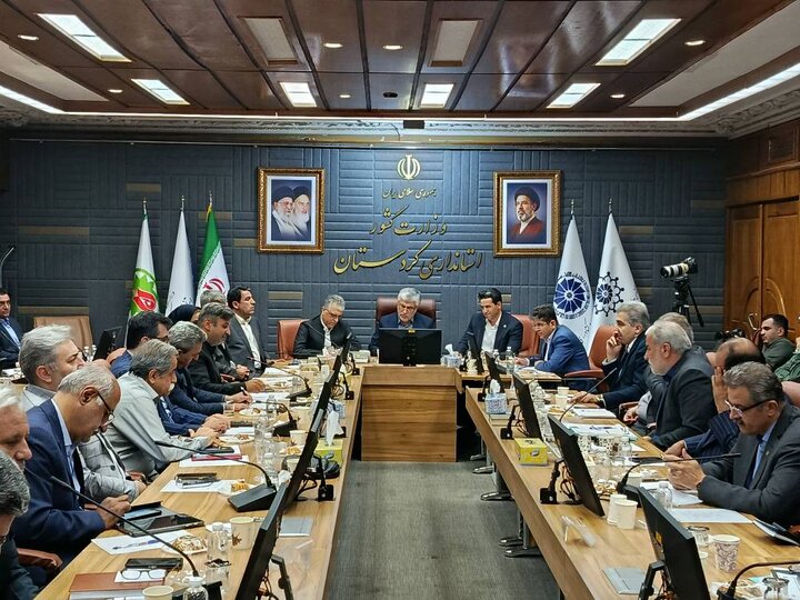اختصاص ۱۶۰ هکتار زمین برای اجرای طرح‌های نیروگاه خورشیدی در کردستان 