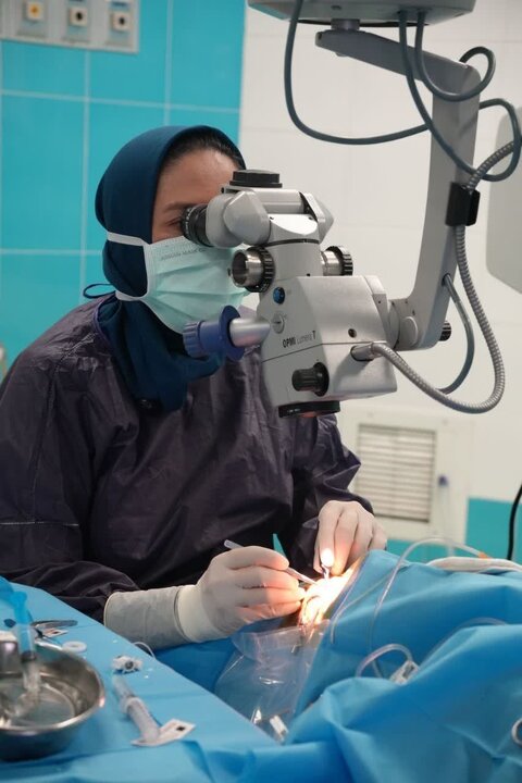 امکان ارائه خدمات تخصصی قرینه در کردستان با عمل جراحی موفق پیوند قرنیه در سنندج
