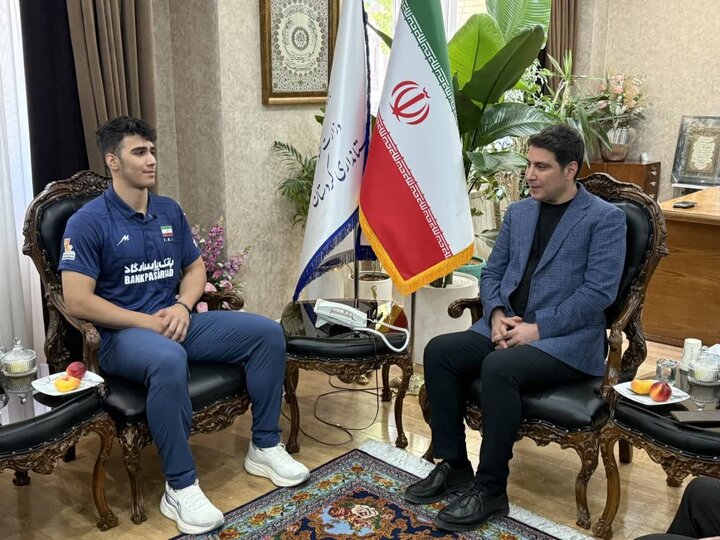 استاندار کردستان: والیبالیست کردستانی از امتیاز دریافت زمین یا واحد مسکونی بهره‌مند می‌شود