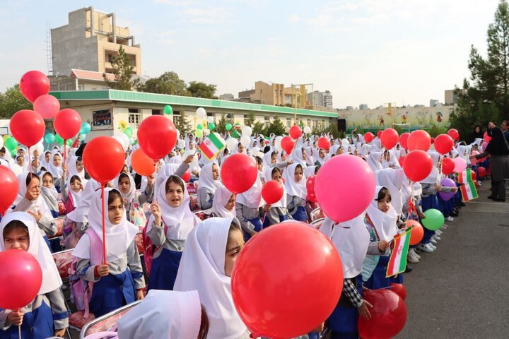 مدیرکل آموزش و پرورش استان: مدارس کردستان سال تحصیلی جدید را حضوری آغاز می‌کنند