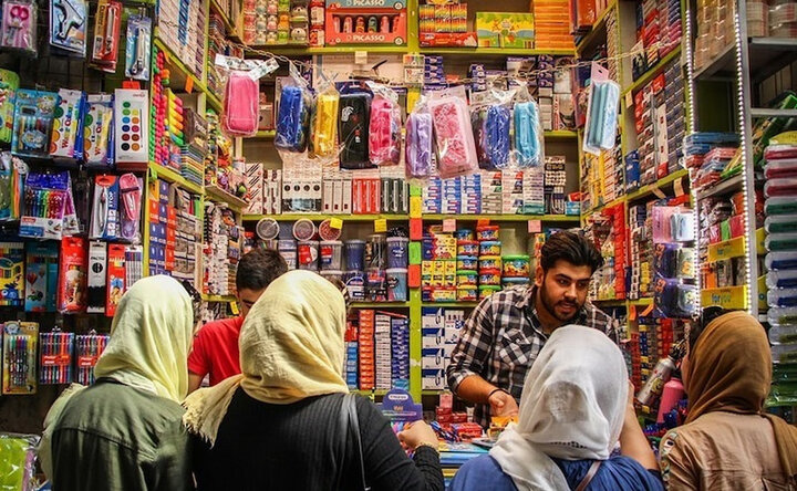 وقتی لیست مدرسه با دخل خانوادهها جور درنمیآید