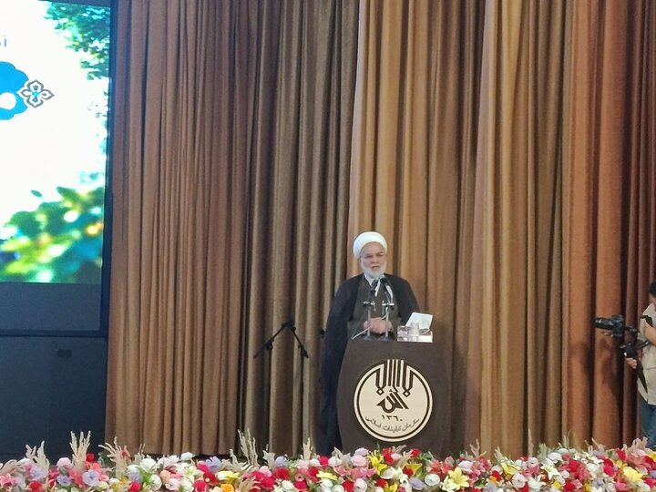«مهمانی امت احمد» به یکی از بزرگترین اجتماعات مردمی هفته وحدت تبدیل شد