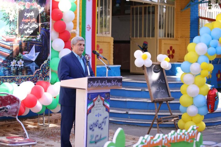 مدیرکل آموزش و پرورش کردستان: خانوادهها فرزندانشان را با دیگر دانشآموزان مقایسه نکنند