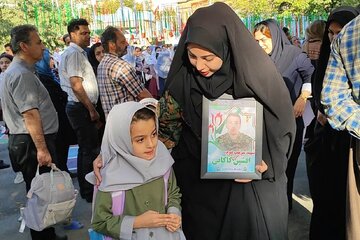 جای پدر خالی بود؛ اما دخترش تنها نماند