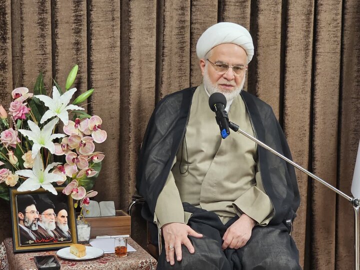 نیروی انتظامی با خدمت به مردم مایه آرامش جامعه است