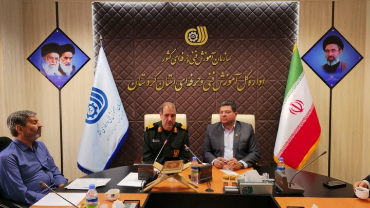 مهارت‌آموزی حتی برای یک خانواده، نوعی جهاد بزرگ در مسیر خدمت به مردم است